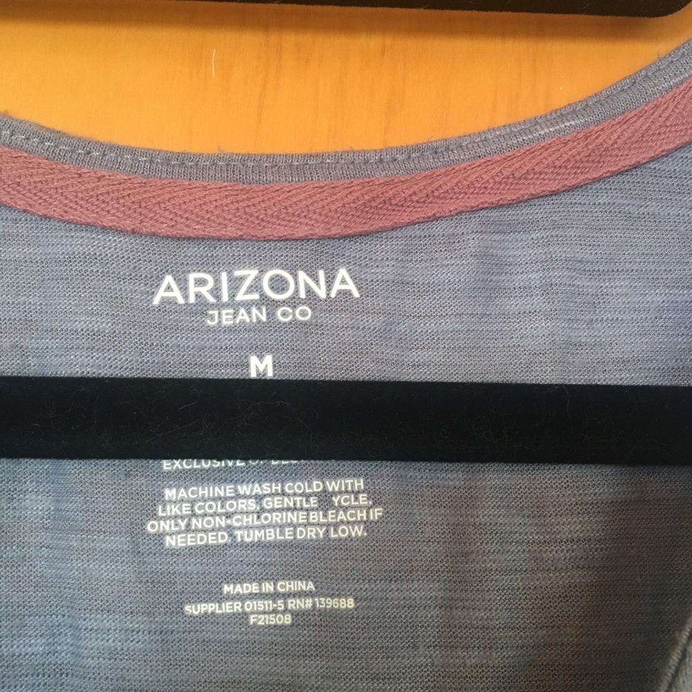 Tank top - Picture 2 of 3